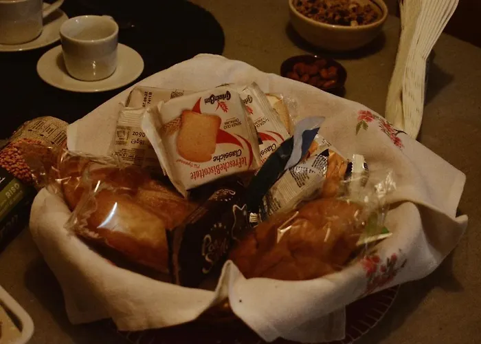 Iside * بولونيا