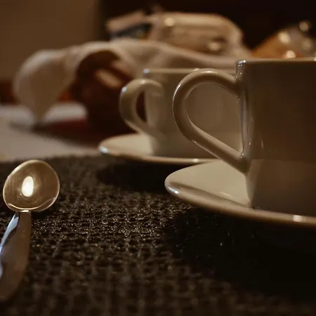 Iside Болонья